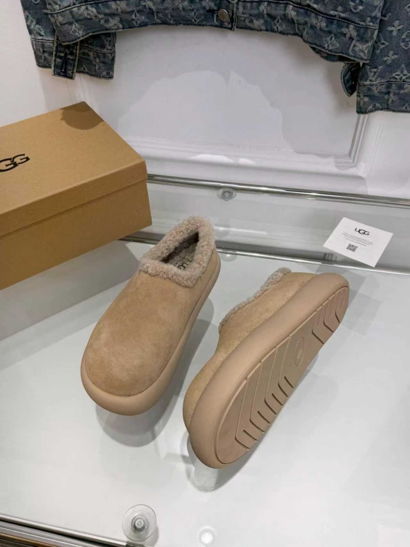 Ugg Flat Shoes